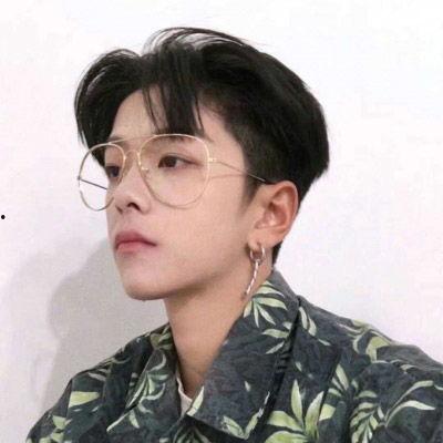 帅气的图片男生,魅力四溢的帅气男生风采