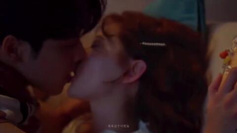 前度中吻戏床戏视频,前度吻戏床戏视频引发热议