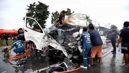 车祸日本,日本街头惊现惨烈事故瞬间