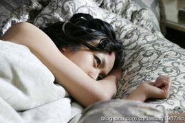 美女演床戏视频,美女床戏片段引发热议