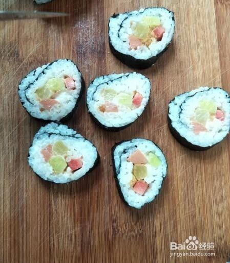 寿司制作视频,一招一式，尽享日式海鲜美味