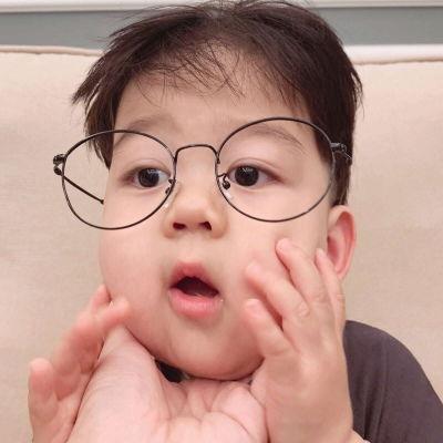 男娃图片,捕捉男宝的纯真笑容