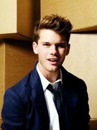 杰瑞米艾文床戏,激情四溢的浪漫瞬间