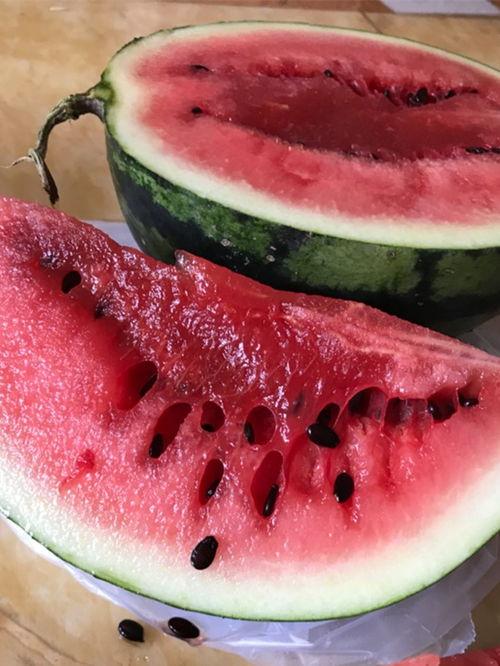 hlj吃瓜爆料,hlj吃瓜爆料，娱乐圈幕后真相大曝光！