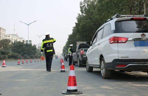 交警查车视频,揭秘交通违法行为背后的真相