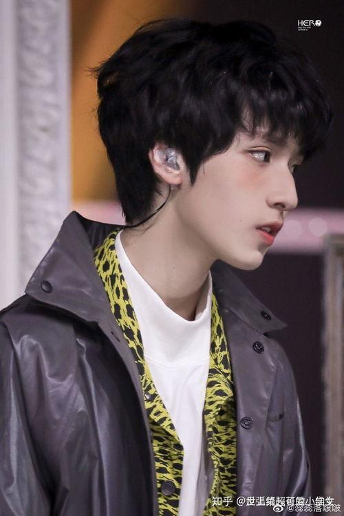 严浩翔吃瓜爆料是真的吗,真相揭秘还是无稽之谈？